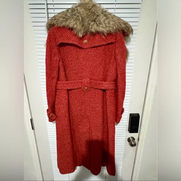 Tory Burch Red Tweed Coat with Fur Trim - Picture 6 of 9